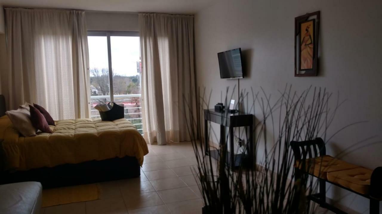 Concord Zafiro Pilar Apartment *