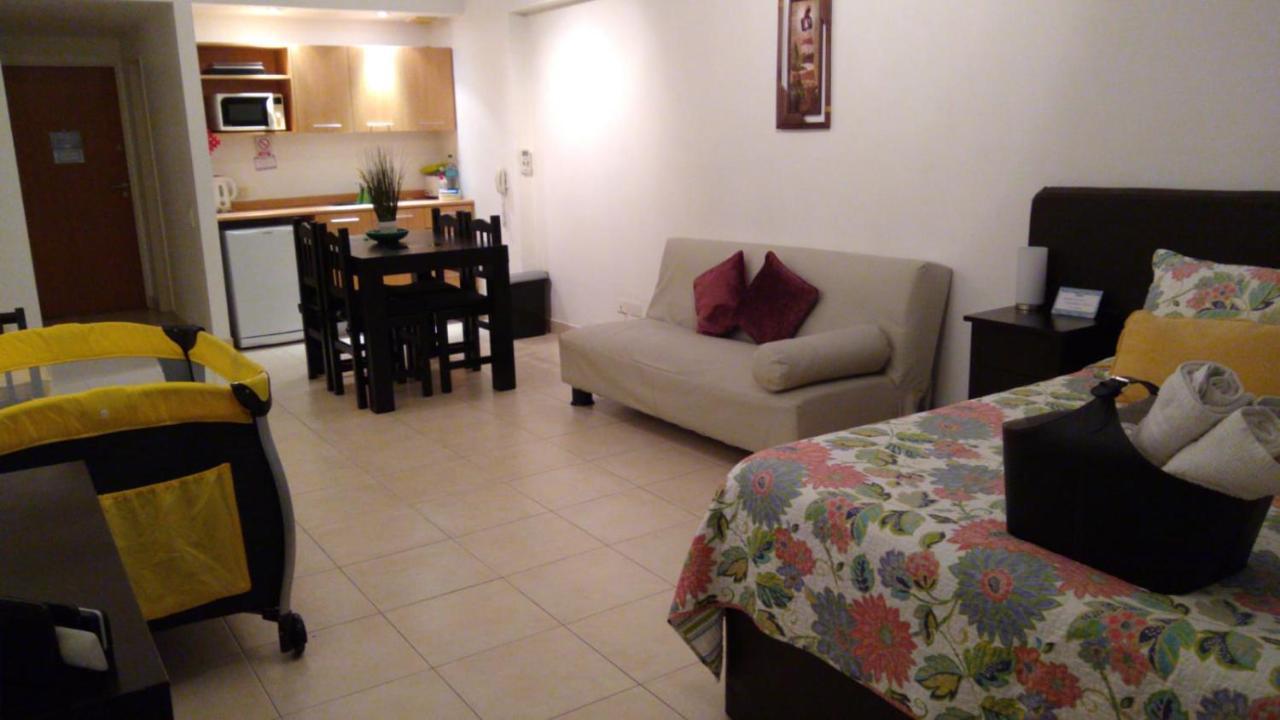 Concord Zafiro Pilar Apartment *
